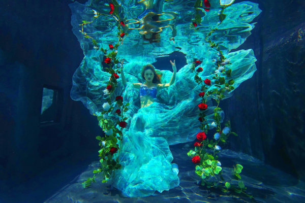 women underwater
